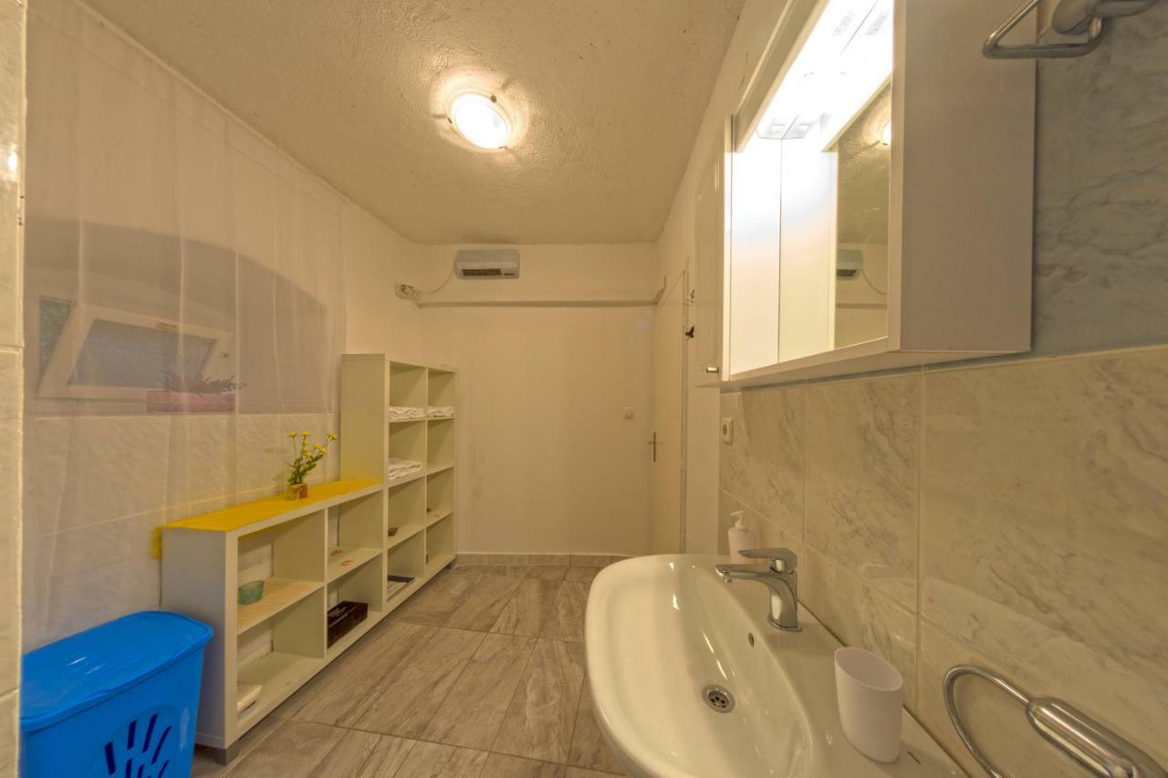 Apartment Nino Skradin Exterior photo