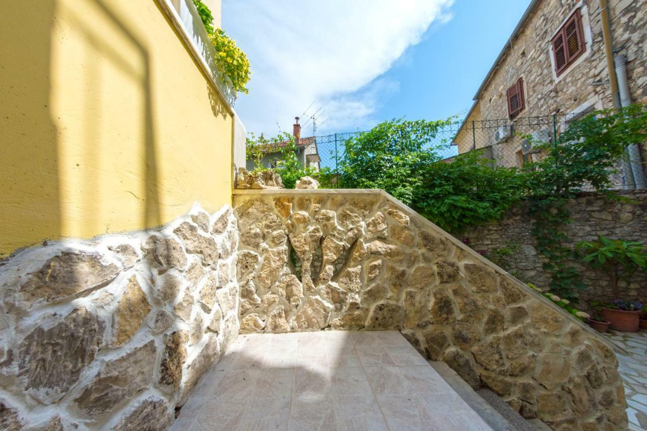 Apartment Nino Skradin Exterior photo