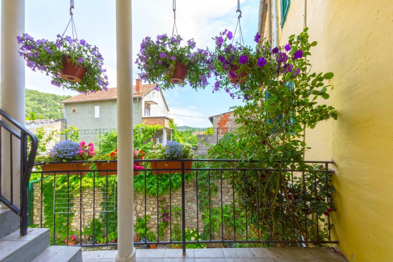 Apartment Nino Skradin Exterior photo